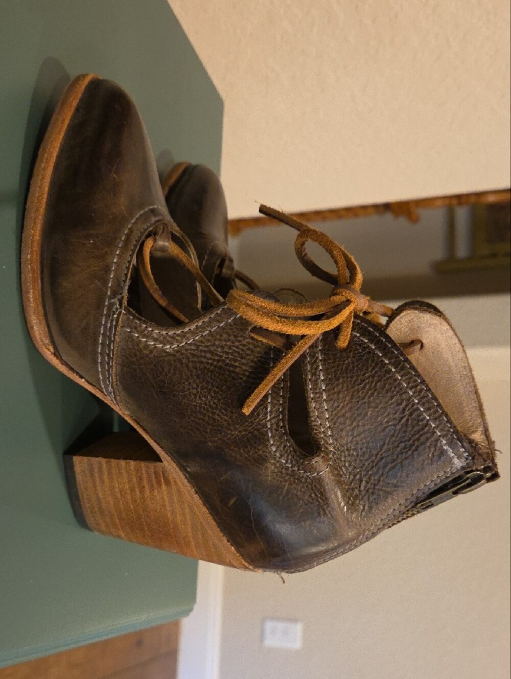 Women's Lace-Up distressed Brown Leather Heeled Ankle Boots - Picture 5 of 6